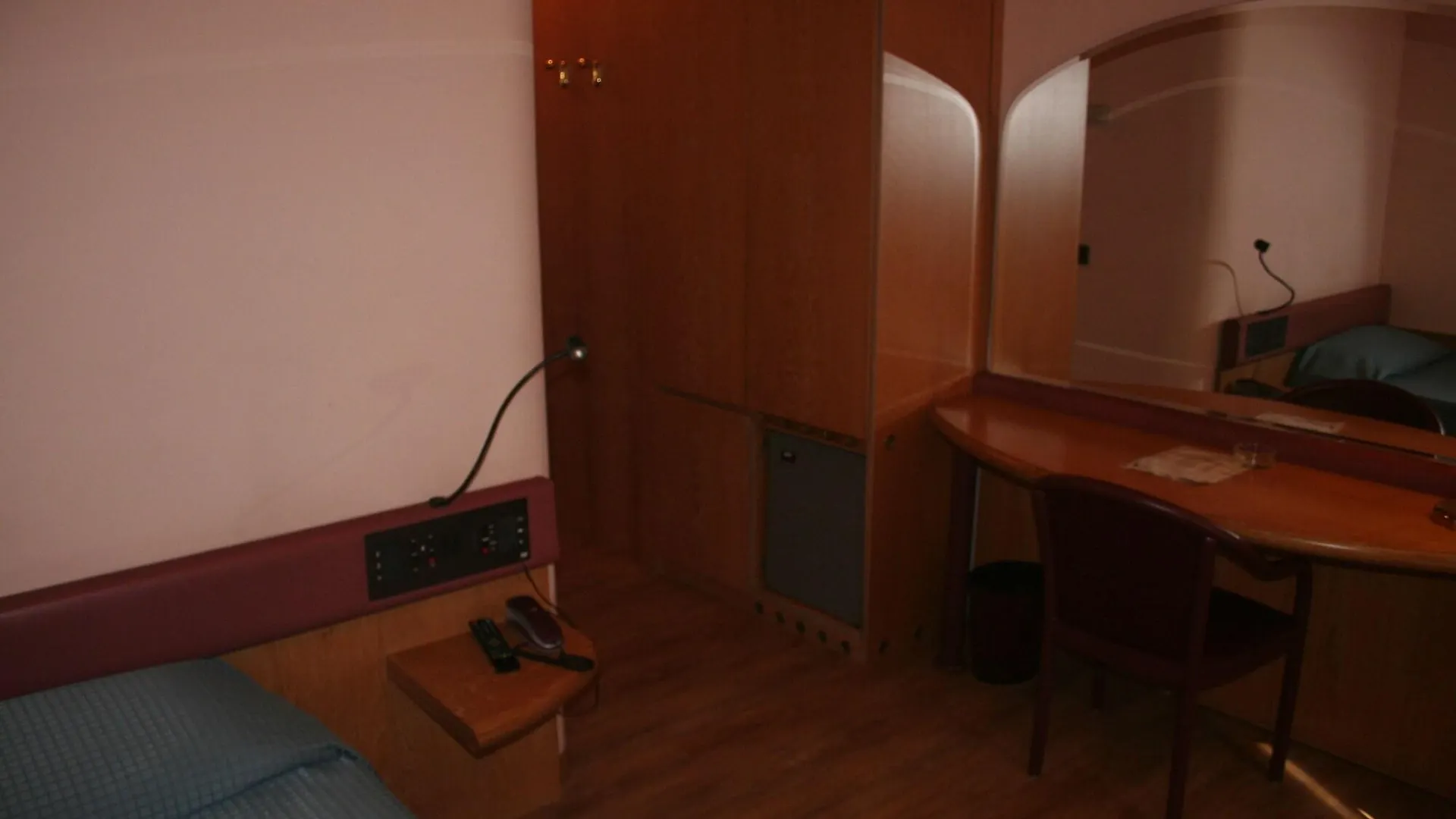 Albert Hotel Milan 3*,  Italy