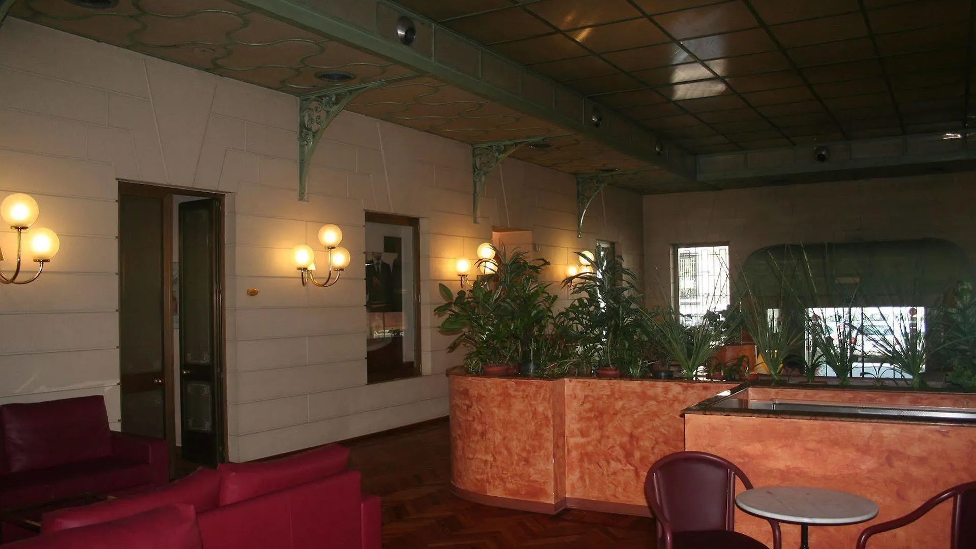Albert Hotel Milan 3*,  Italy