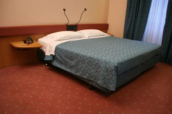 Albert Hotel Milão Itália
